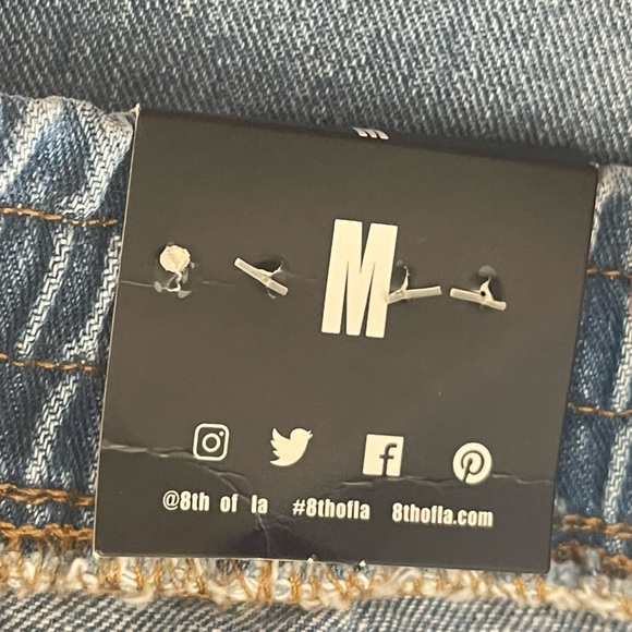 NWOT Elastic, drawstring, ankle jeans. NEVER WORN!! - Picture 4 of 4